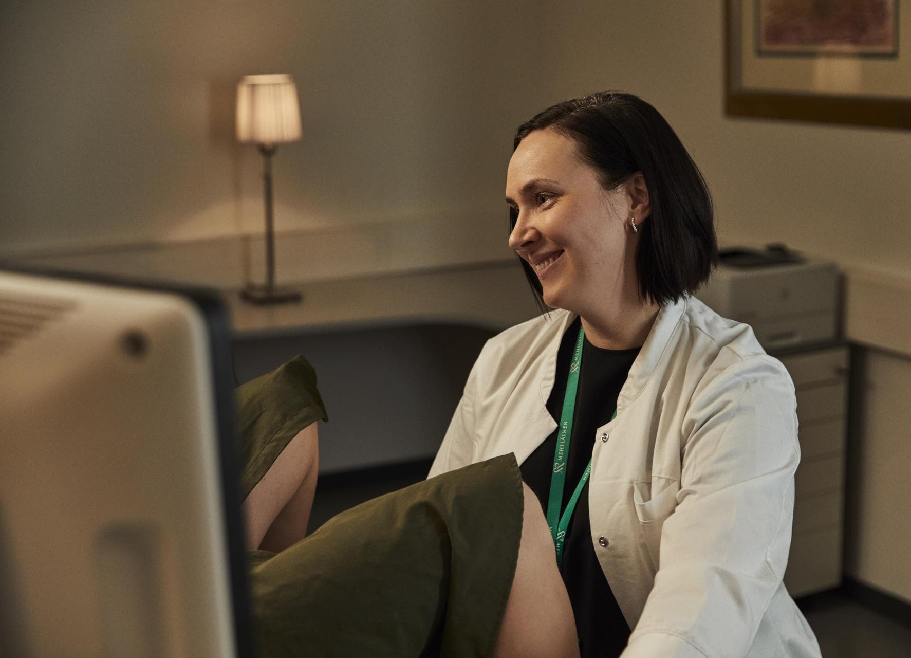 Mehiläisen gynekologi asiakastyössä