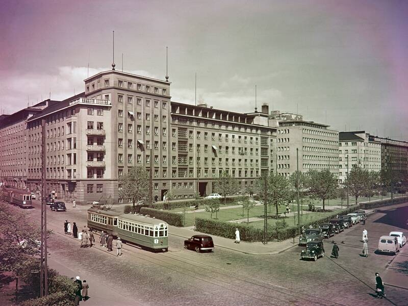 Mehiläinens sjukhus på Runebergsgatan 47 från Helsingfors stadsmuseums bildsamling.